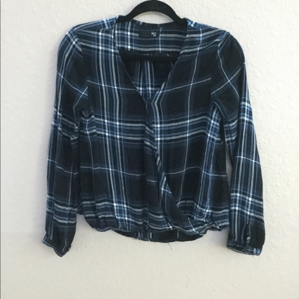 Max Jeans- plaid long sleeved blouse